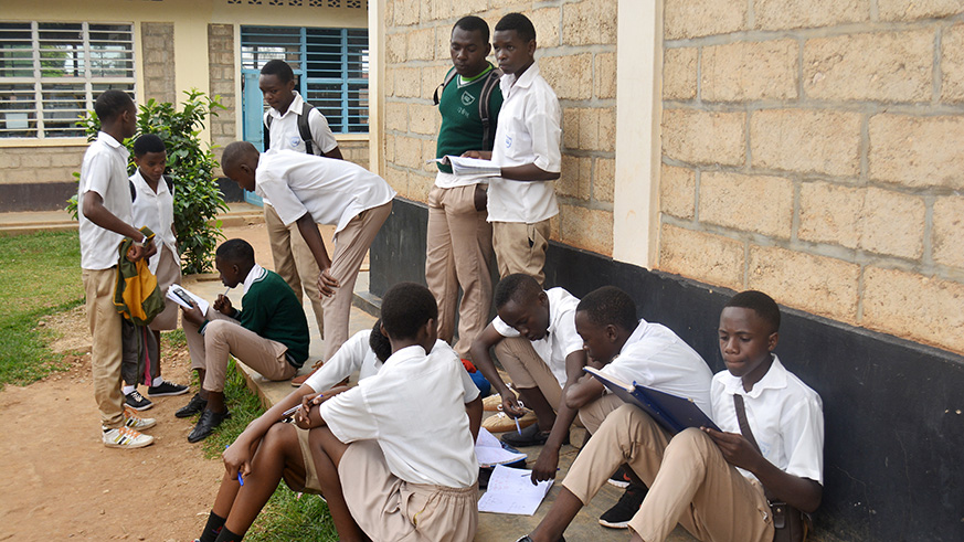 A group of students revise their courses at G.S Kicukiro. / Frederic Byumvuhore