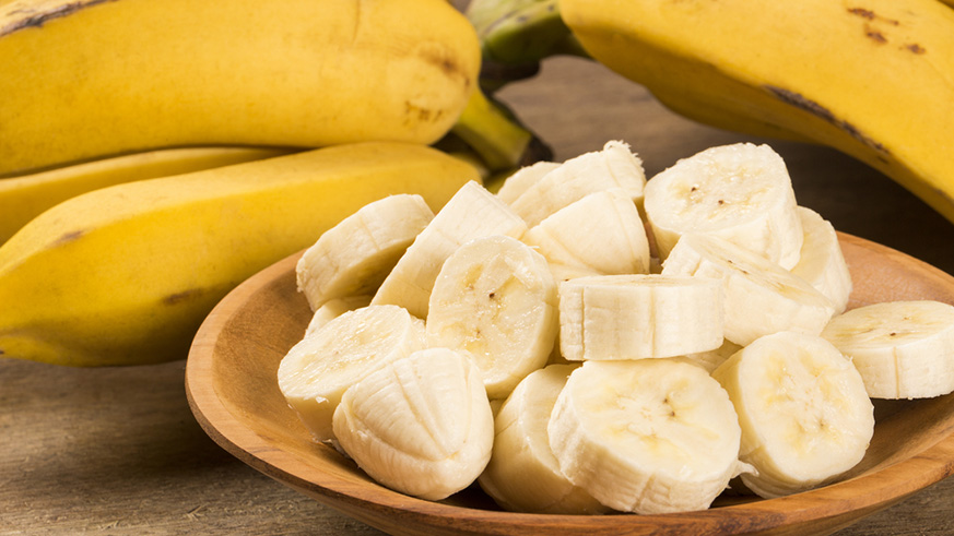 Eating potassium is a great bloating remedy, as potassium helps your kidneys flush out excess salt and helps your body maintain fluid balance.. 