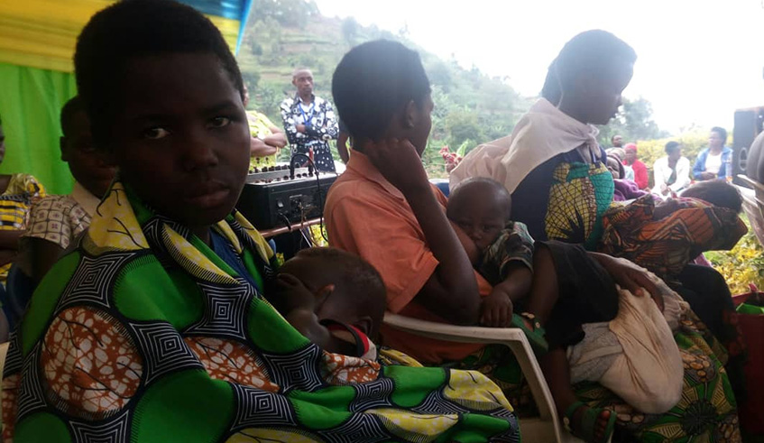 A cross section of some defiled and impregnated girls from Kivuruga Sector, Gakenke District in a meeting with district officials. Ru00e9gis Umurengezi.
