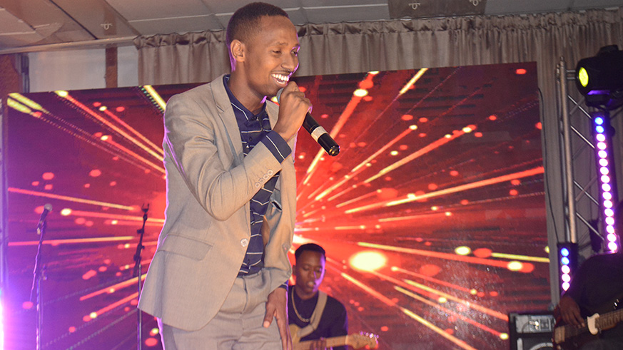 Israel Mbonyicambu entertains audience. 