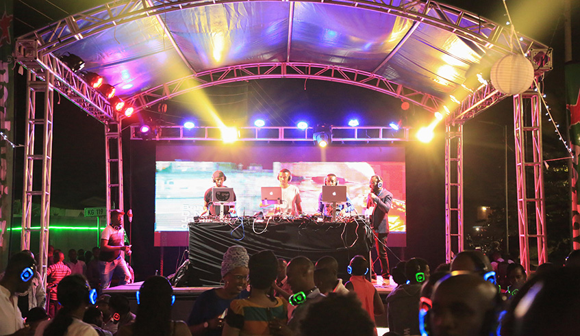 Revellers at the Silent Street Disco were entertained by Kigaliu2019s top DJs. Photos by Emmanuel Kwizera. 