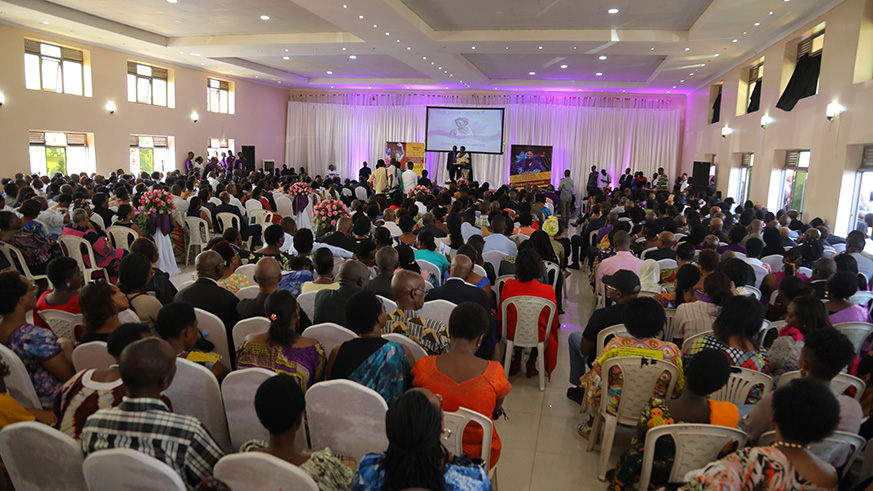 Thousands of mourners turned up for the burial of Alexia Uwera Mupende who was laid to rest yesterday. Emmanuel Kwizera2