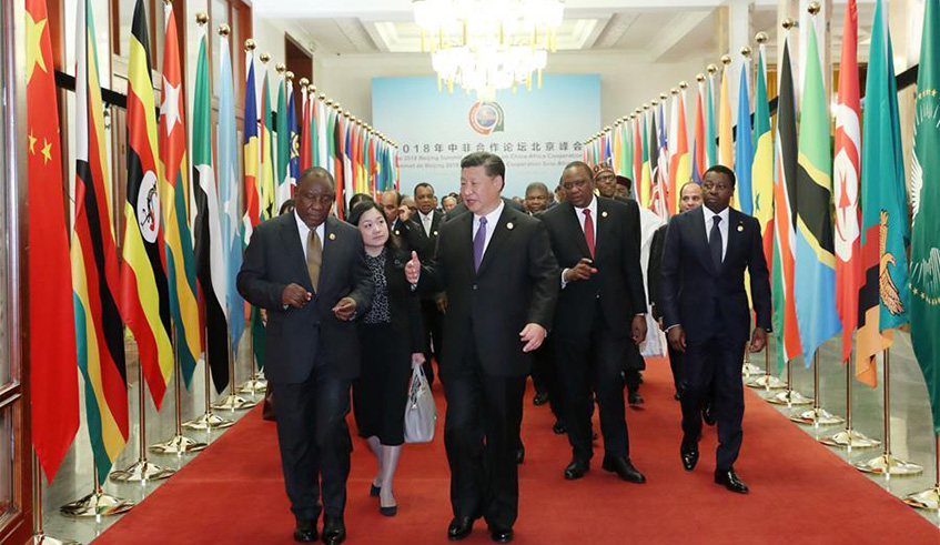 President Xi Jinping (c) with several African Leaders at the 2018 FOCAC edition in Beijing. Net.