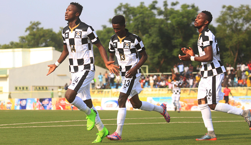 APR FC forward Lague Byiringiro leads his teammates in celebrating his goal in their 2-1 win over Amagaju on Monday. Sam Ngendahimana.