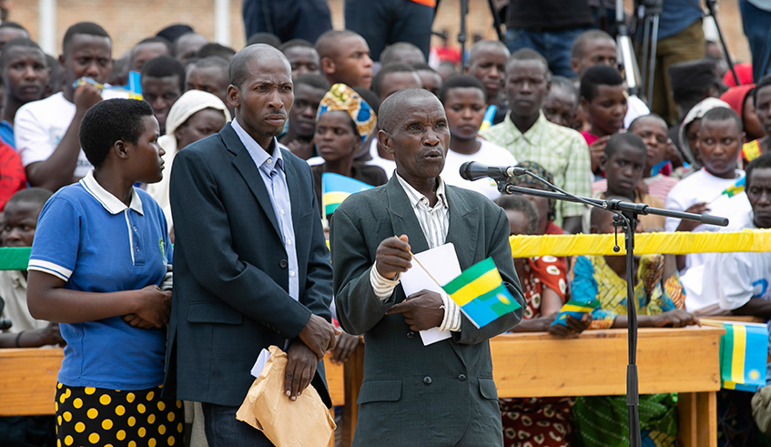 Residents of Nyamagabe line up to pose questions during President Kagameu2019s visit to the district on Tuesday. Village Urugwiro.