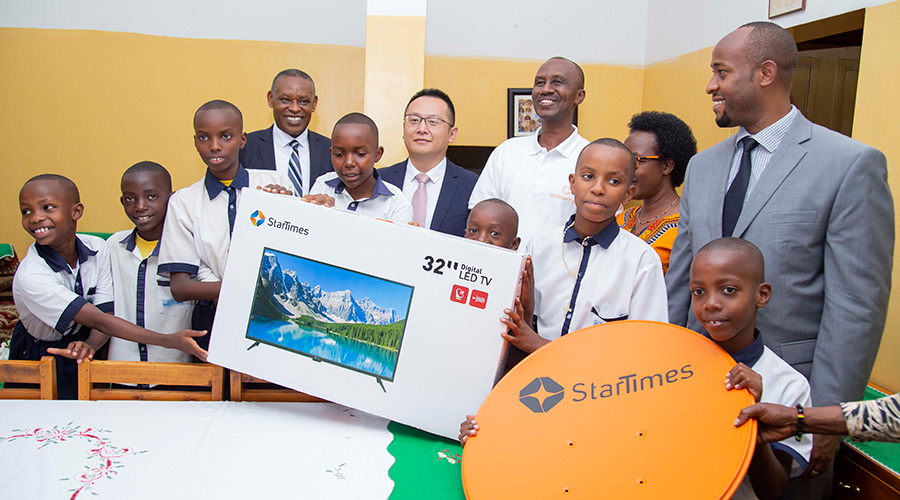 Donations from StarTimes to SOS children. StarTimes Rwanda on Thursday 7th March signed a memorandum of understanding with SOS Childrenu2019s Village. / Emmanuel Kwizera