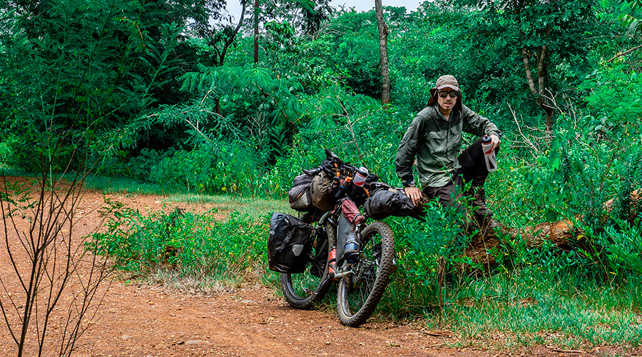 With just his bike, Travelli has traversed the world. / Courtesy