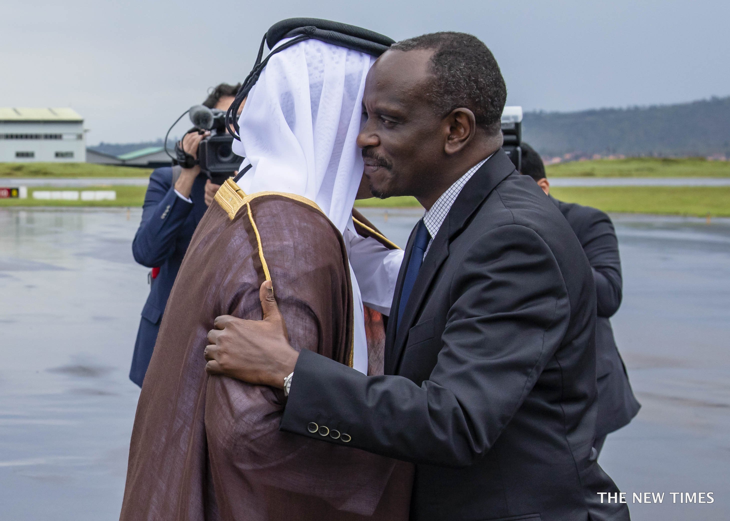 Sheikh Mohamed bin Abdulrahman Al Thani, Deputy Prime Minister and Minister of Foreign Affairs of Qatar, is received by Rwandaâ€™s Minister for Foreign Affairs Dr Richard Sezibera at Kigali International Airport on March 21, 2019. Emmanuel Kwizera.