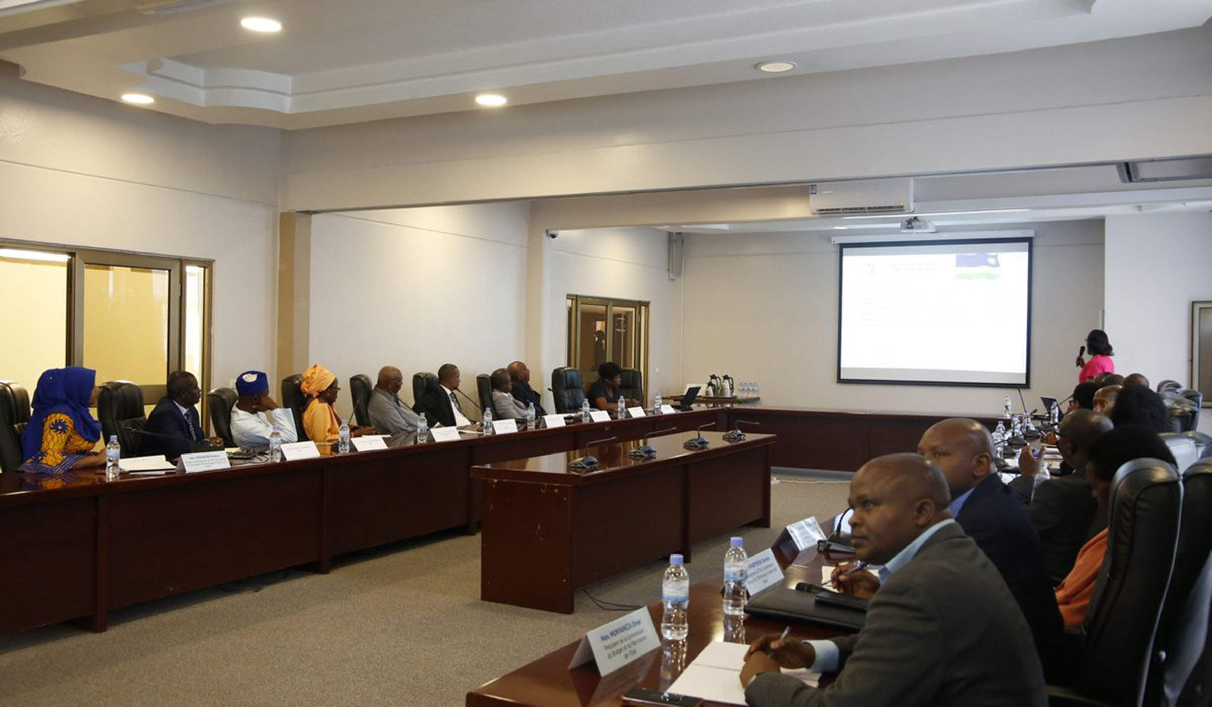 The delegation from Sierra Leone Parliament on left side followed a presentation made by Deputy Speaker Hon Edda Mukabagwiza on Rwanda Parliament functioning. Courtesy.