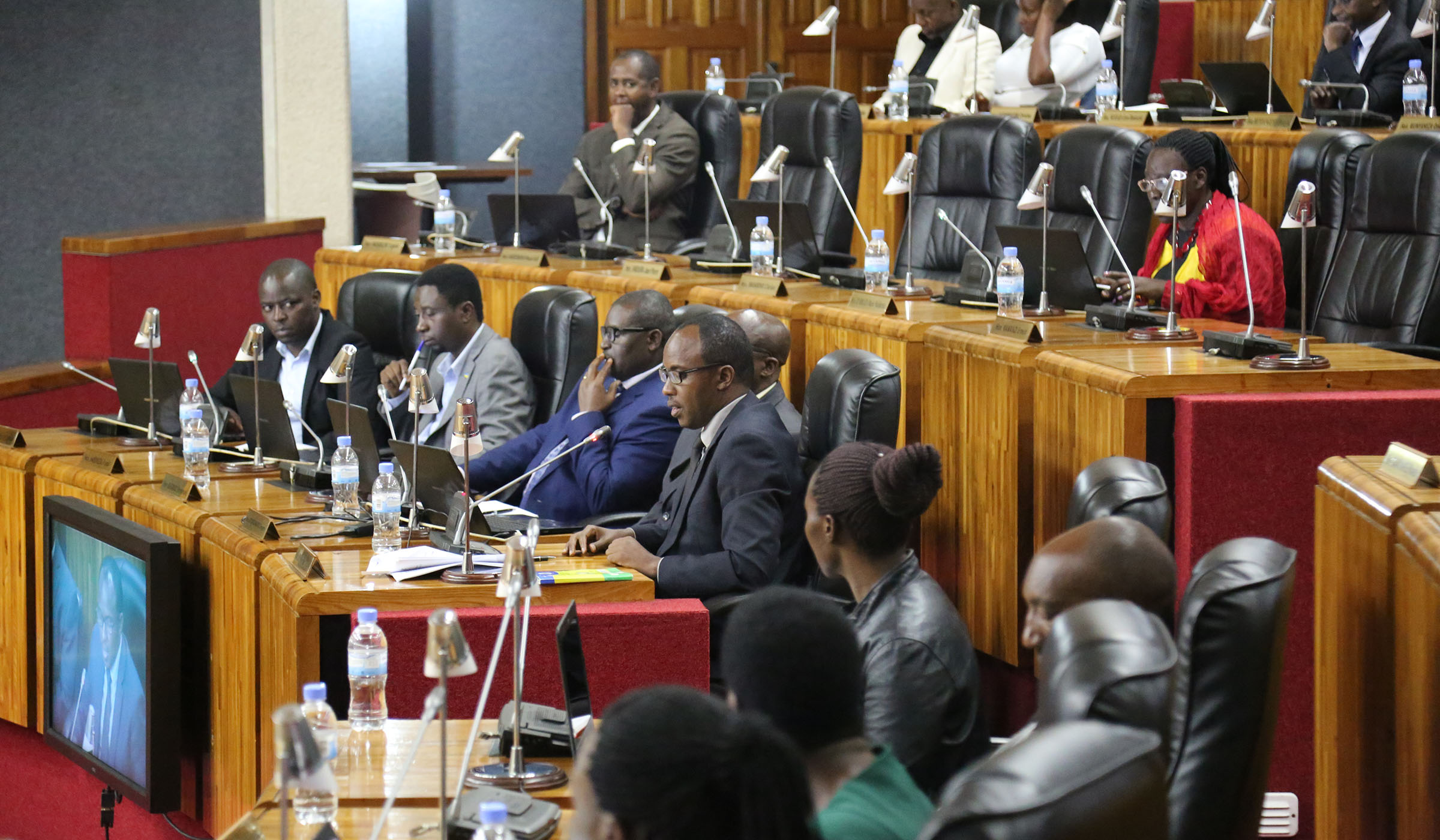 Members of the Chamber of Deputies during Thursdayu2019s plenary session. Craish Bahizi.