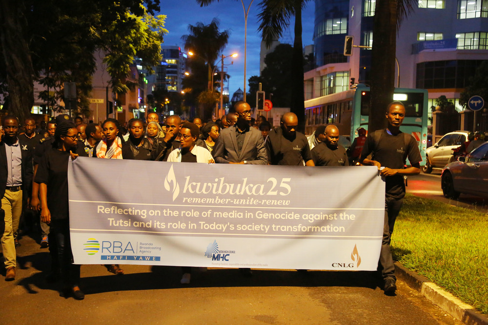 Members of media and families of journalists killed in the Genocide against the Tutsi during a Walk to Remember yesterday. / Sam Ngendahimana