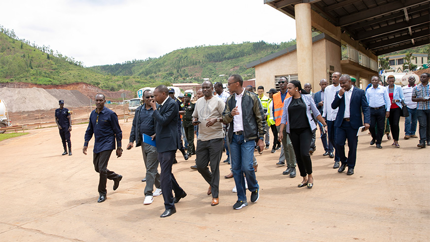 Minister for Trade and Industry, Soraya Hakuziyaremye, Minister for Foreign Affairs, Dr. Richard Sezibera, Minister for Infrastructure, Amb. Clever Gatete and several government officials inspect the Rusumo border post facilities yesterday. Courtesy