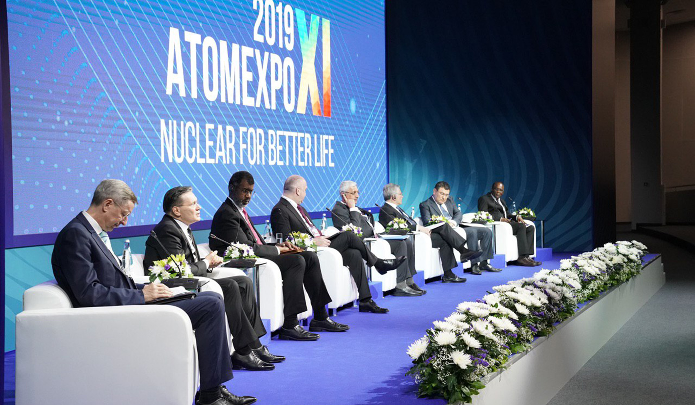 A panel at the Atom Expo 2019 in Sochi. Eugu00e8ne Kwibuka.