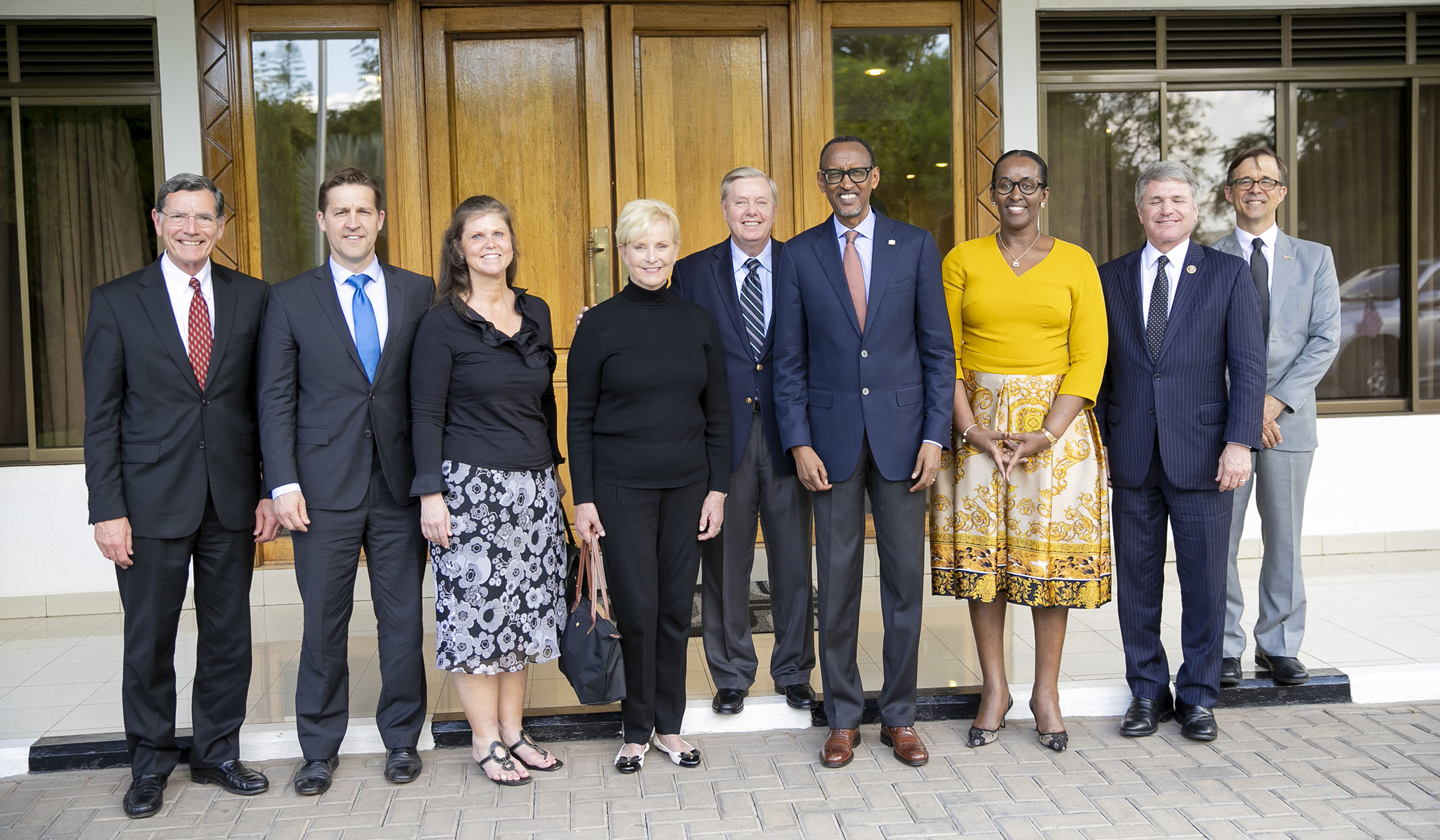 President Paul Kagame and First Lady Jeannette Kagame yesterday hosted a US Congressional delegation to a luncheon at Village Urugwiro. The delegation included Senators Lindsey Graham, Chris Coons, Ben Sasse and John Barrasso. It also included Congressmen Michael McCaul and Cindy McCain as well as the US Ambassador to Rwanda, Peter Vrooman. Village Urugwiro.