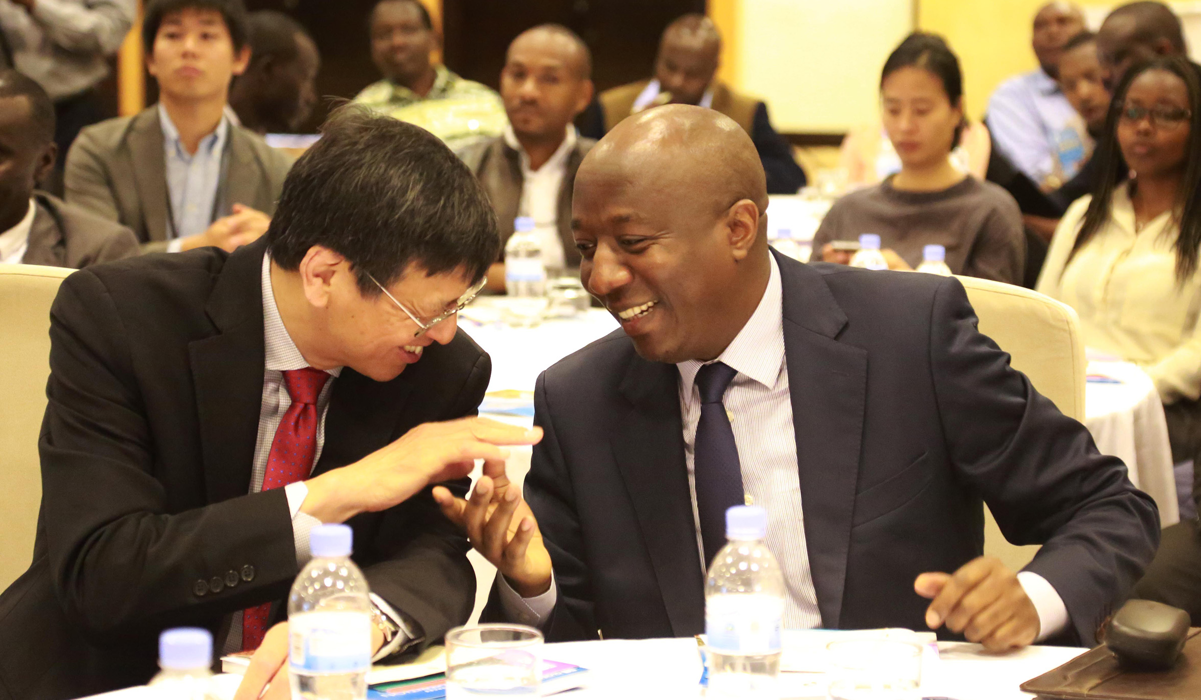 Prime Minister Edouard Ngirente interacts with  Shenggen Fan, Director General of the International Food Policy Research Institute (IFPRI), during the official launch of  the 2019 Global Food Policy Report in Kigali yesterday. The report recommends that governments increase financial and policy support to rural communities in order to address the problem of a big number of the worldu2019s poor and malnourished people living in rural areas and dependent on the agriculture for food and livelihoods. Sam Ngendahimana.