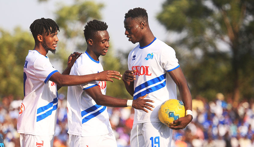 Striker Jules Ulimwengu (C), who scored the lone goal that stunned Police on Sunday, has been pivotal in Rayon Sportsu2019 impressive second-half of the league. He has netted five times in his last three games. Sam Ngendahimana.