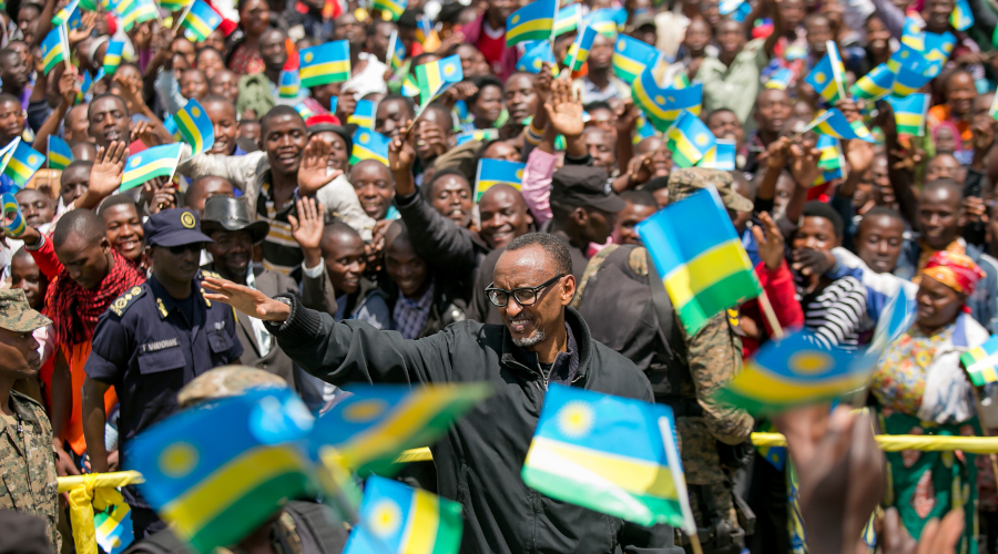 President Kagame is greeted by thousands of residents of Musanze and Nyabihu districts on arrival at University of Rwandau2019s Busogo Campus on Thursday. The President urged residents in his speech to make security, hygiene and socio-economic development their priorities. / Village Urugwiro