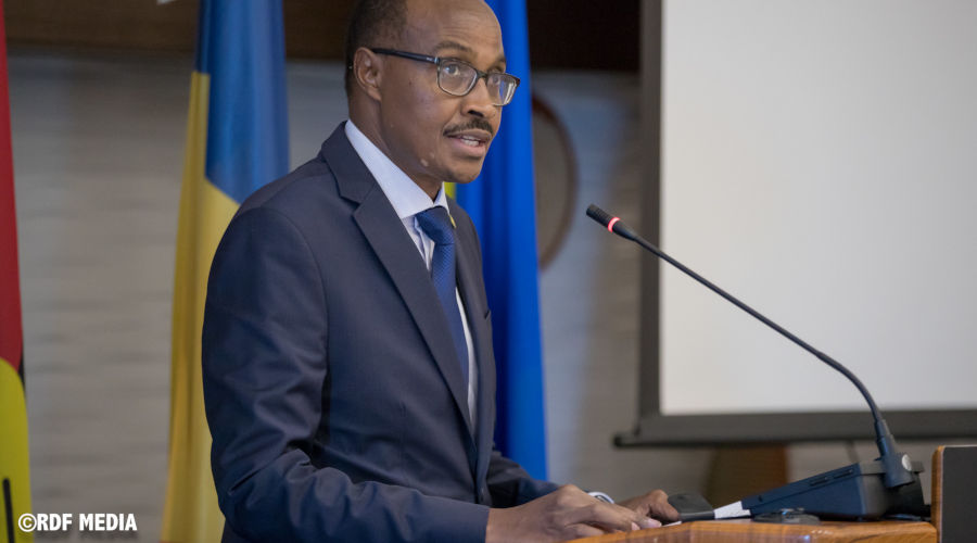 Minister Murasira addressing the meeting on Monday. / Courtesy