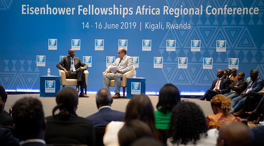 President Kagame participates in a spotlight session with Eisenhower Fellowships president, George de Lama. / Village Urugwiro