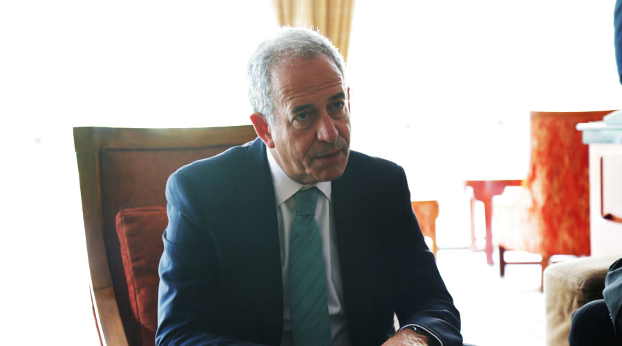 Russ Feingold during the interview. / Sam Ngendahimana
