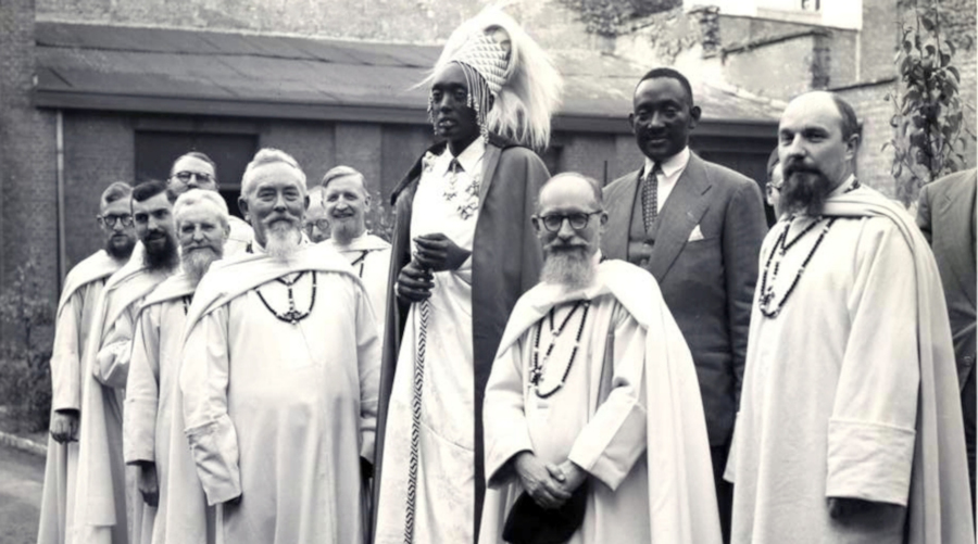 King Rudahigwa with colonialists.