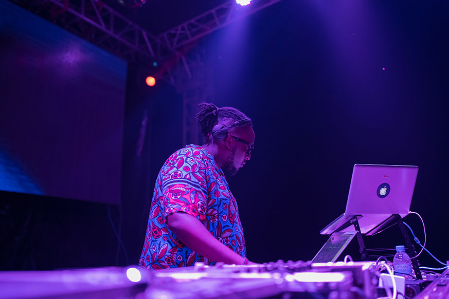 Selector K'ru entertains revelers at Kivi Fest. 