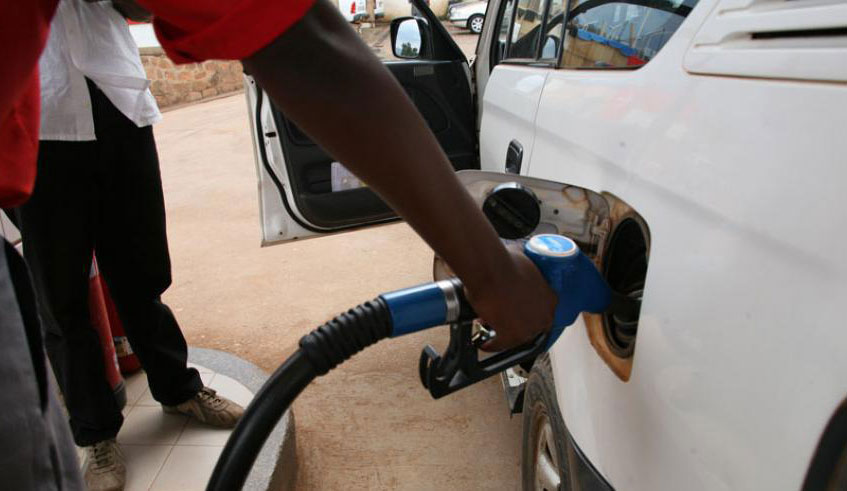 Effective today, a litre of petrol will cost Rwf1,080 down from Rwf1,096 A litre of diesel now costs Rwf1, 072, down from Rwf1091. Net photo.