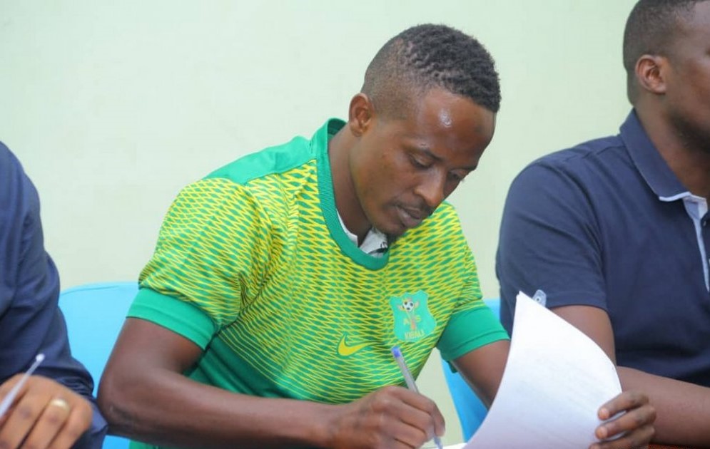 Haruna Niyonzima was unveiled as AS Kigali player on Wednesday after penning a one-year deal. Courtesy