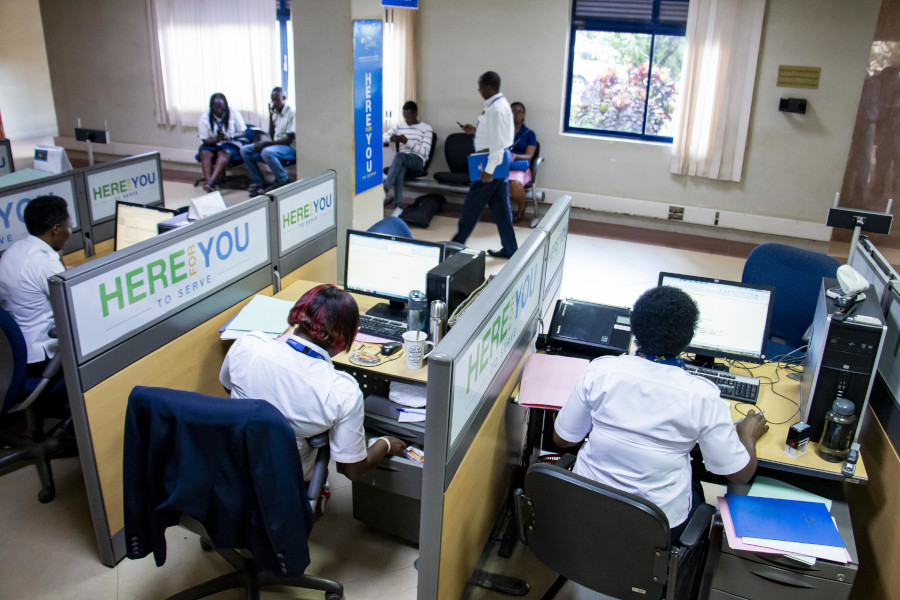 Rwanda Revenue Authority personnel at work at their headquarters in Kimihurura. For the financial year 2018_2019, Rwanda Revenue Authority (RRA) collection target Rwf1,421.7bn. / Emmanuel Kwizera