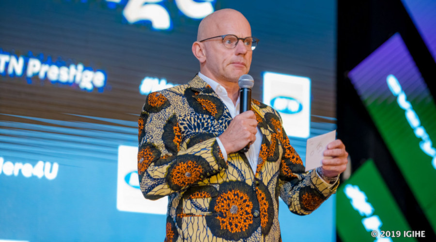 MTN Rwanda chief executive Bart Hofker speaks at an event to reward the companyu2019s prestige customers on July 11. / Photo: Igihe.com