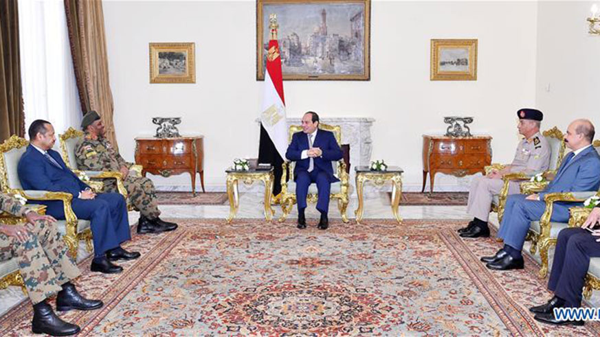 Egyptian President Abdel-Fattah al-Sisi (C) meets with visiting Sudanese army delegation in Cairo, 