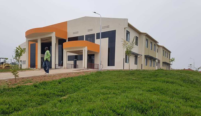 One of the building blocks of the just-completed Gatonde Hospital located in the rural area of Mugunga Sector, Gakenke District in the Northern Province. Ru00e9gis Umurengezi.