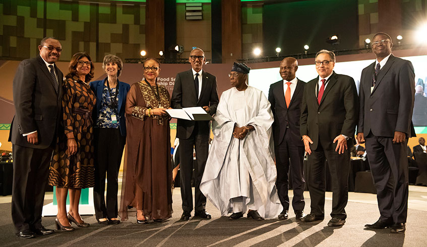 President Paul Kagame and other leaders at the African Food Security Leadership Dialogue (AFSLD) at Kigali Convention Centre yesterday. The Head of State said the problem of hunger on the African continent can be conclusively dealt with by working together and using the right technology. / Village Urugwiro