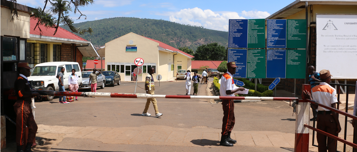 Entrance of the University Teaching Hospital of Kigali. / Courtesy
