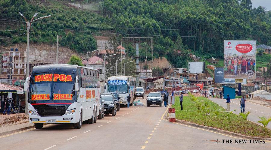 Vehicles from Uganda cross into Rwanda at Gatuna One-Stop Border Post in Gicumbi District. / Emmanuel Kwizera