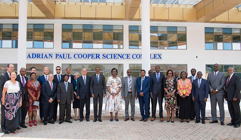 President Paul Kagame and First Lady Jeannette Kagame are joined by other officials at the ceremony to inaugurate the School of Medicine of the Adventist University of East-Central Africa in Gasabo District on Monday. The President said the school is a valuable addition to Rwandau2019s education and health sectors.  Village Urugwiro.