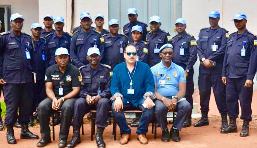 Brig. Gen. El Moghazy in a group photo with Rwandan police officers and other MINUSCA personnel. Courtesy. 