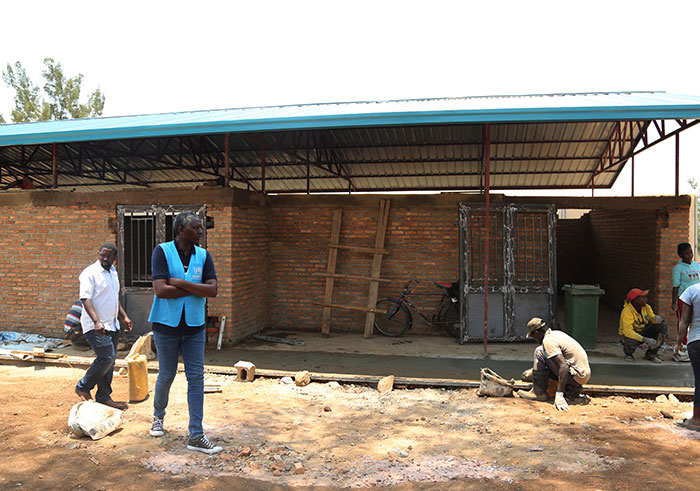 Workers put final touches to construction of facilities at Gashora Transit Centre in Bugesera District yesterday. The centre will at the beginning host 75 refugees. / Sam Ngendahimana