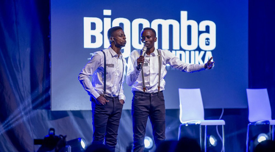 Daymakersu2019 5k Etienne and Japhet (right) take to the stage during their show at Camp Kigali on Saturday night.  Comedy lovers enjoyed every single moment of the performance. / Photos by Craish Bahizi