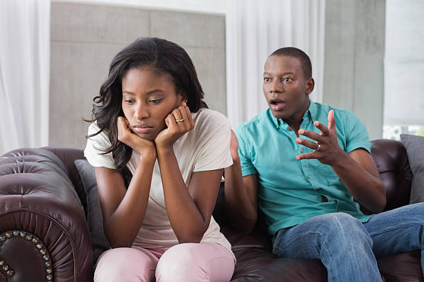 Couples therapy is advised to help parents resolve conflict in a mature, civilized and kind manner. / Net photo