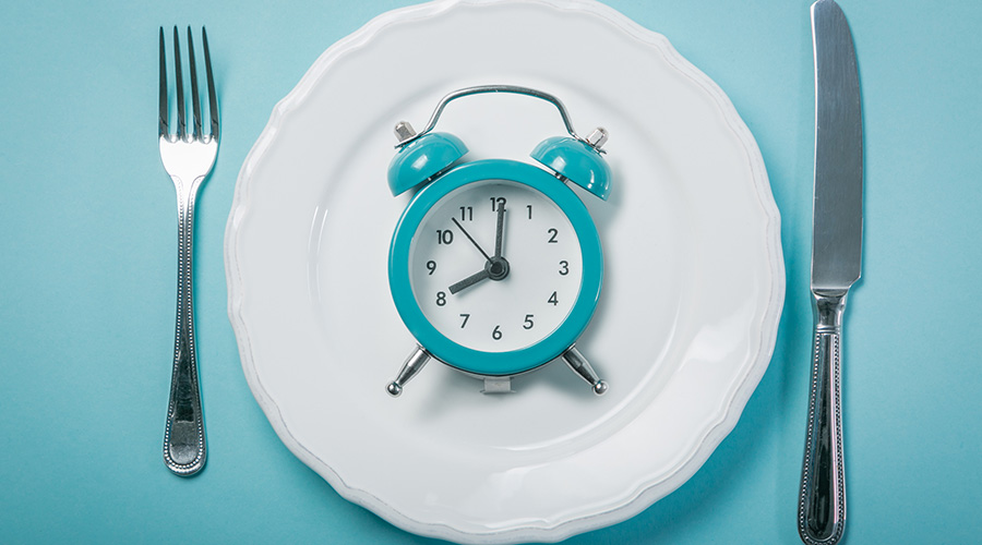 A growing body of research suggests that the timing of the fast is key, and can make intermittent fasting a more realistic, sustainable, and effective approach for weight loss, as well as for diabetes prevention. / Net photo