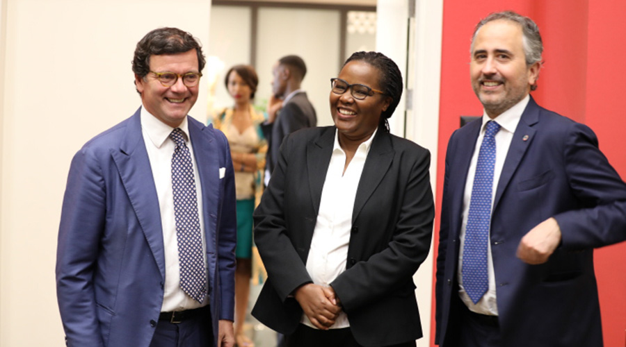 EU Ambassador to Rwanda Nicola Bellomo, Dr Gerardine Mukeshimana, Rwandau2019s Minister of Agriculture and Animal Resources and Marco Gualtieri, Founder and Chairman of Seed and Chips chat after at the press conference in Kigali on November 21, 2019. / Emmanuel Kwizera
