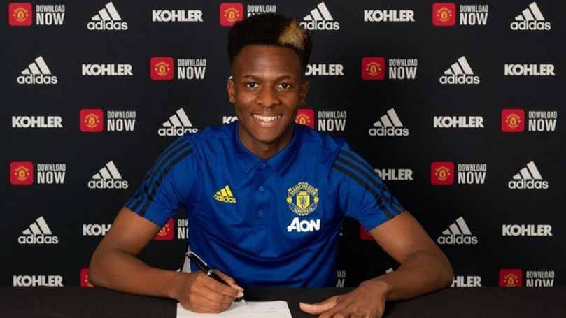Noam Emeran, 17, signed a long-term deal at Manchester United on Monday. /Net