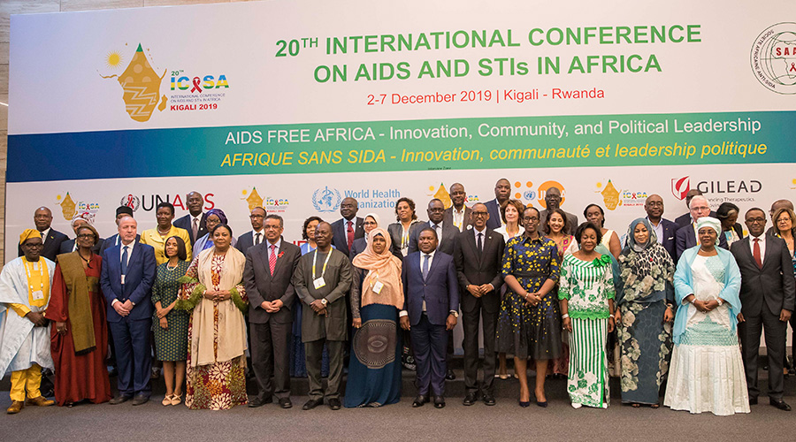 Presidents Paul Kagame and Filipe Nyusi, First Lady Jeannette Kagame and her counterparts from around the continent, as well as other high-profile delegates in a group photo after the opening of the ICASA 2019 conference in Kigali yesterday. The meeting is assessing the threat of HIV/AIDS in Africa with view to coming up with innovative solutions to end the virus. / Village Urugwiro