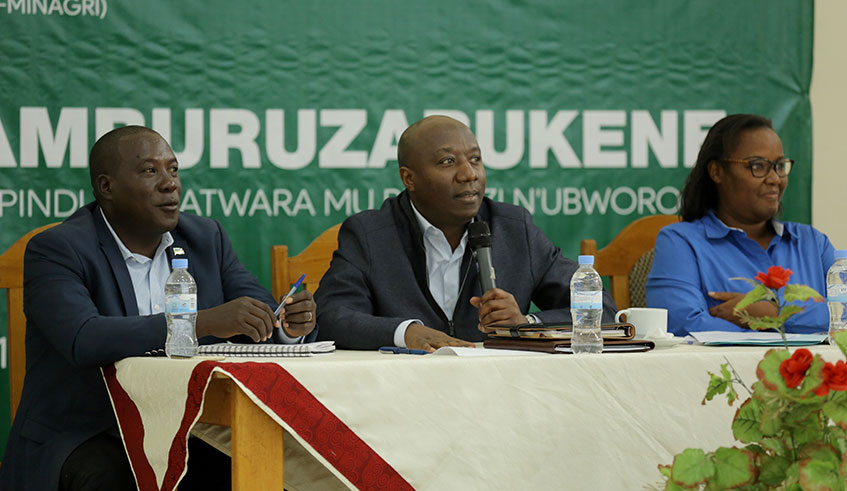 Ngirente (C) addresses agriculture public servants as Agriculture Minister, Gerardine Mukeshimana, and Jean Marie Vianney Gatabazi, Northern Province Governor, listen in Burera District, on December 8, 2019. Courtesy.