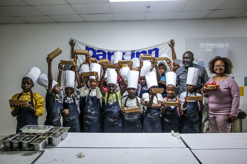 25 Rwanda SOS children Villages were invited to Park Inn to learn how to bake cookies. 