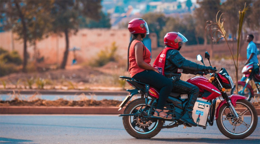 Africau2019s first electric vehicle company, Ampersand, celebrated 250,000 kilometers traveled by its 20 motorcycle taxis in Rwanda. 