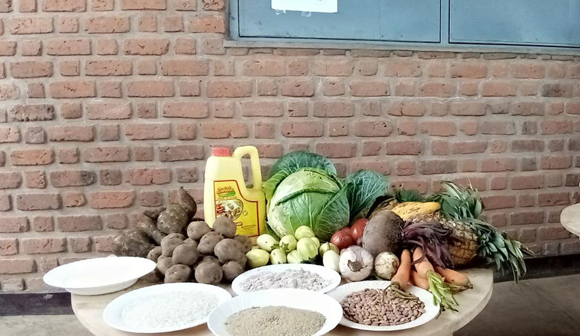 Children are fed while in Rubavu Cross Border ECD Centre. Nutrition is one the pillars of ECD. RÃ©gis Umurengezi 