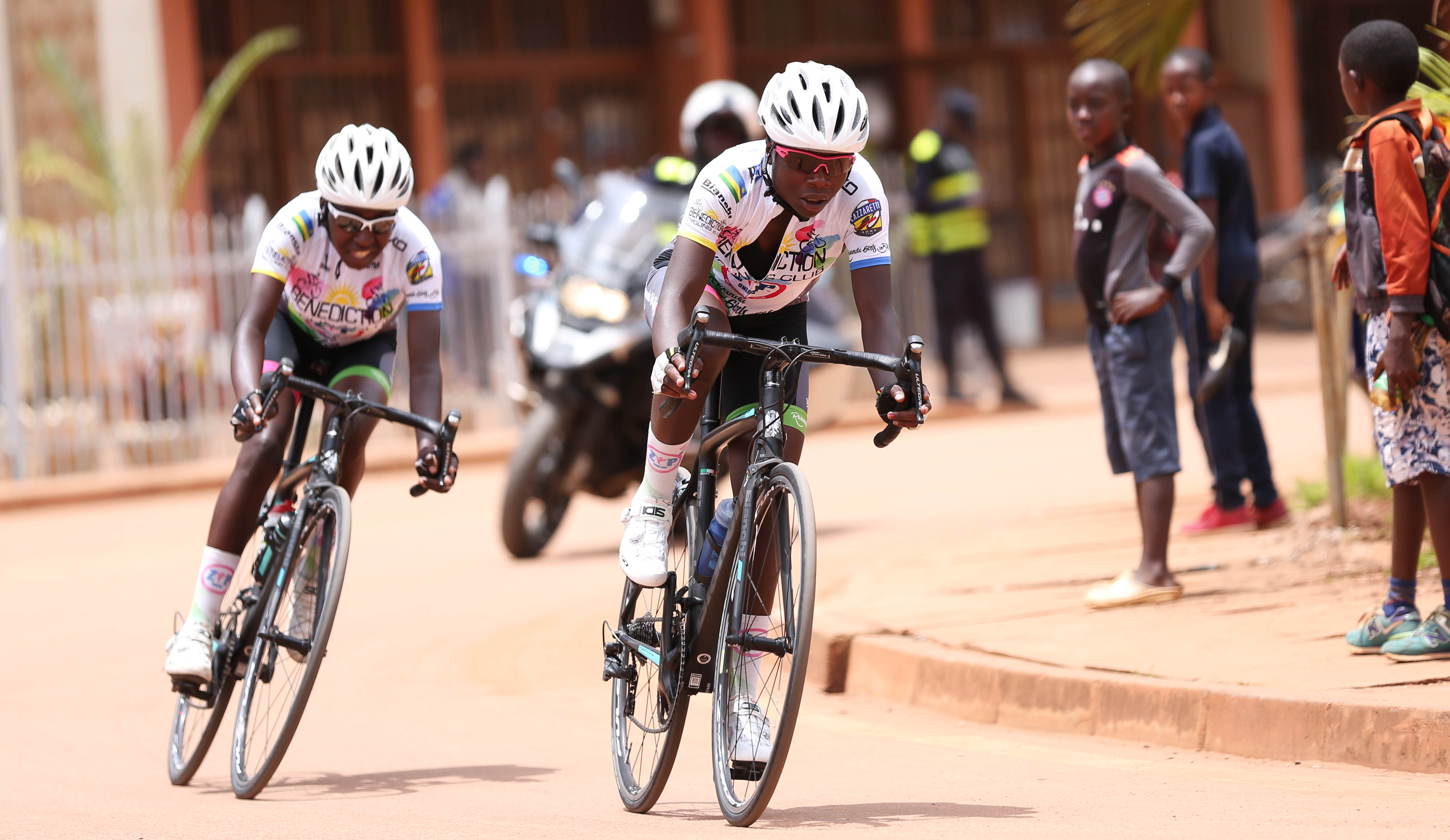 Diane Ingabire was crowned as the winner of the 5th Rwanda Cycling Cup last Saturday. Sam Ngendahimana