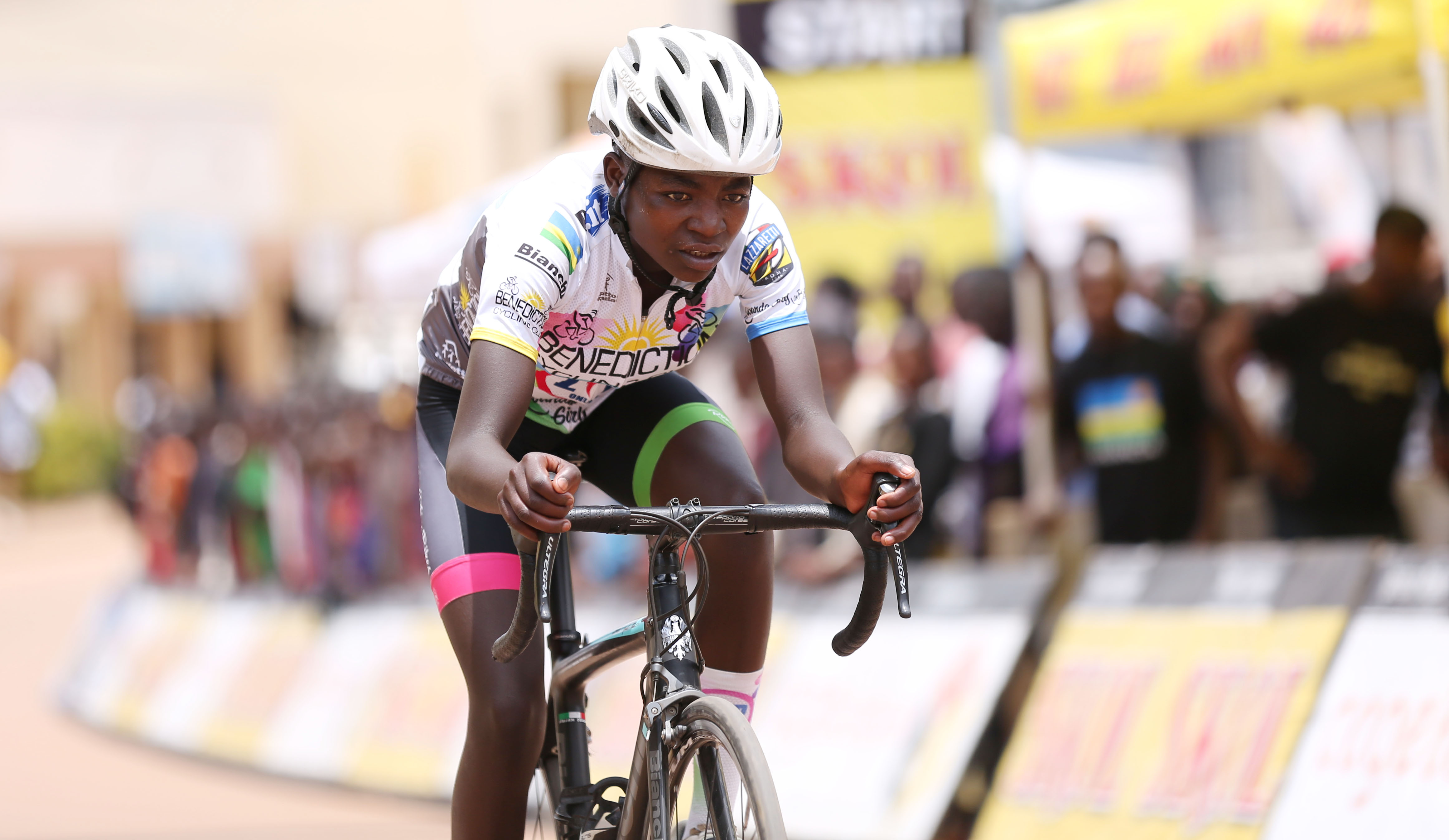 Diane Ingabire was crowned as the winner of the 5th Rwanda Cycling Cup last Saturday. Sam Ngendahimana